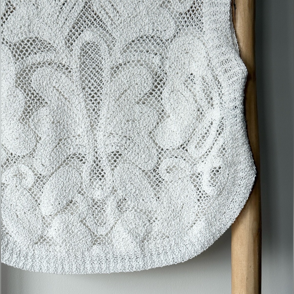POL Romantic Boho Round Neck White Crochet Loose Knit Sleeveless Sweater Top OS - Picture 7 of 15